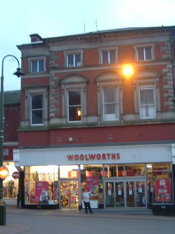 Leek Woolworths 2004